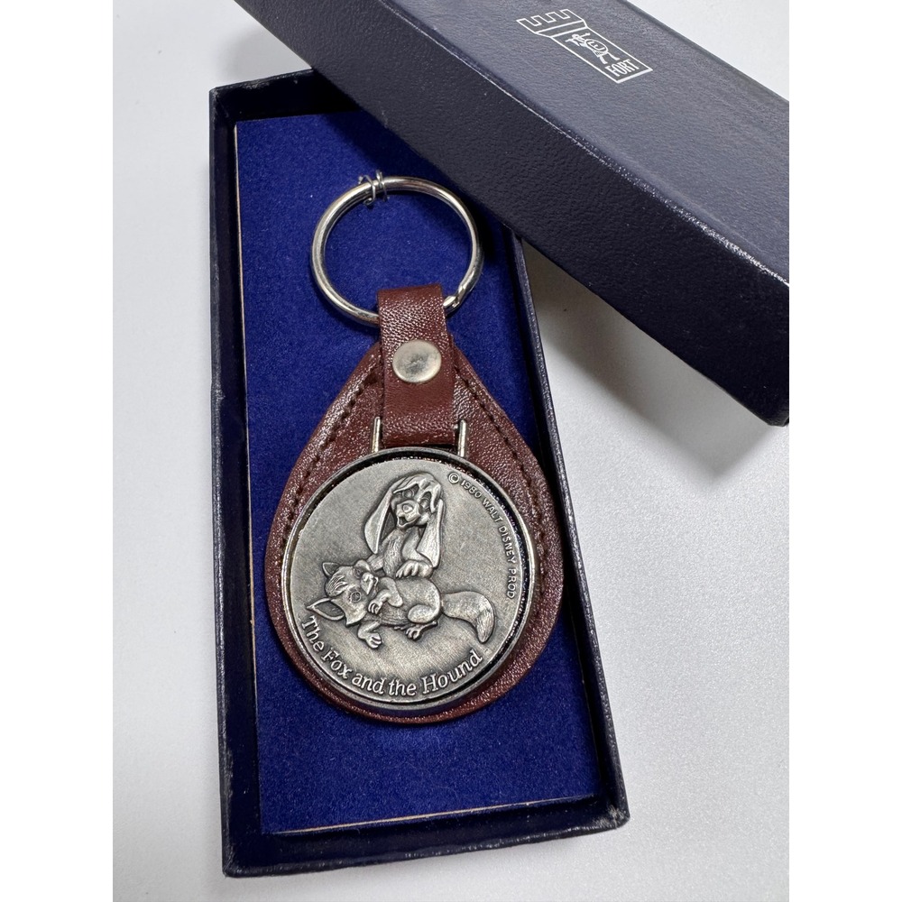 Vintage 1980 Disney The Fox and the Hound Keychain Fort Pewter Leather Fob Boxed